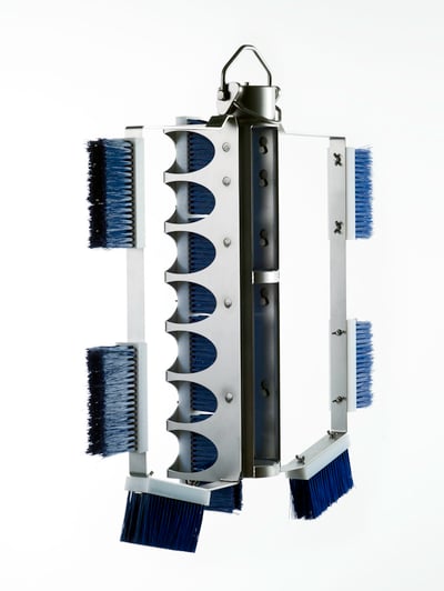 8_Acc_Washing tool with central pillar brush (1)