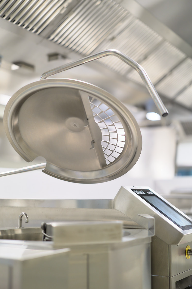 care home kitchen with dieta kettle curando mariabrucht